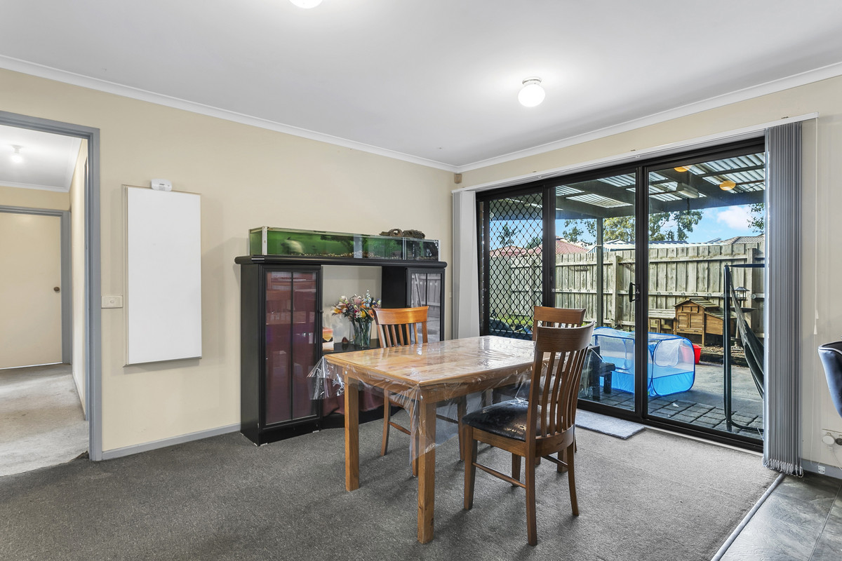 5 Yew Court, Cranbourne North VIC 3977, Cranbourne North - Thumbnail 5