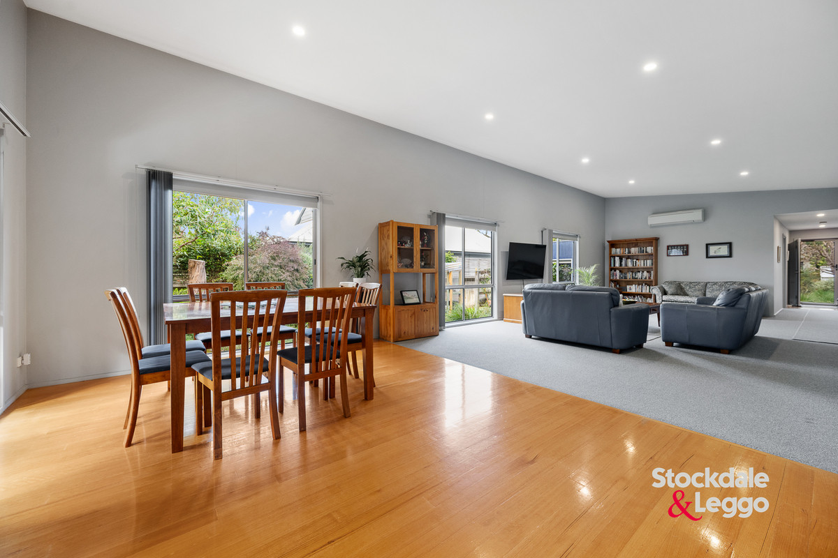 64 Halford Street, INVERLOCH VIC 3996, Inverloch - Thumbnail 2