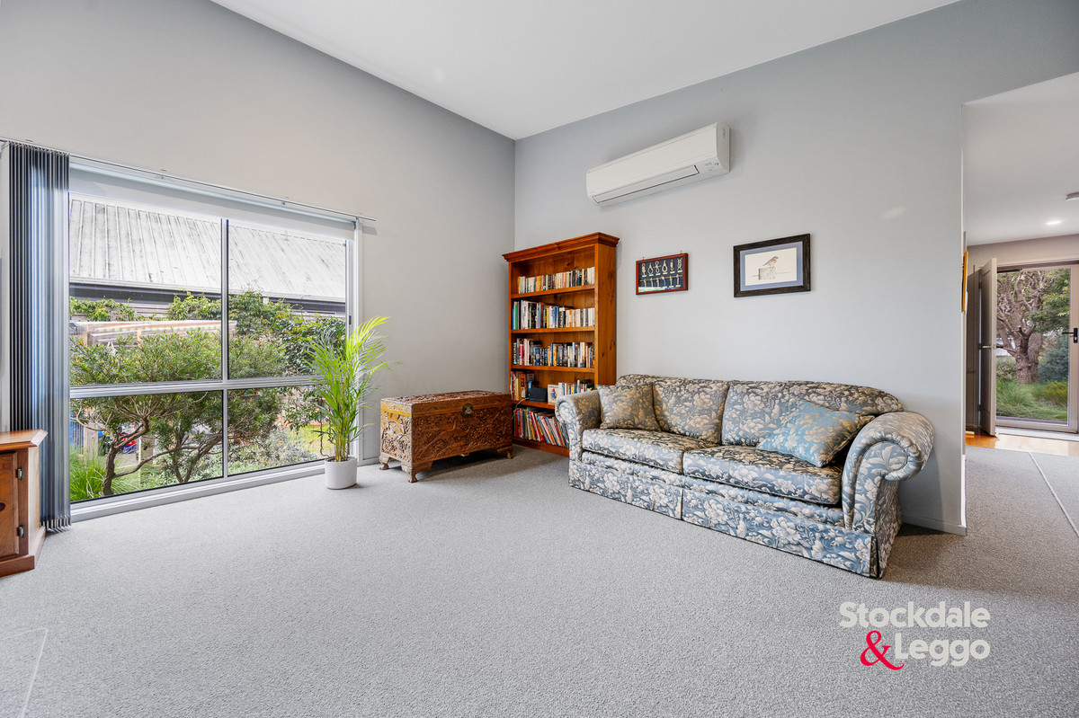 64 Halford Street, INVERLOCH VIC 3996, Inverloch - Thumbnail 3