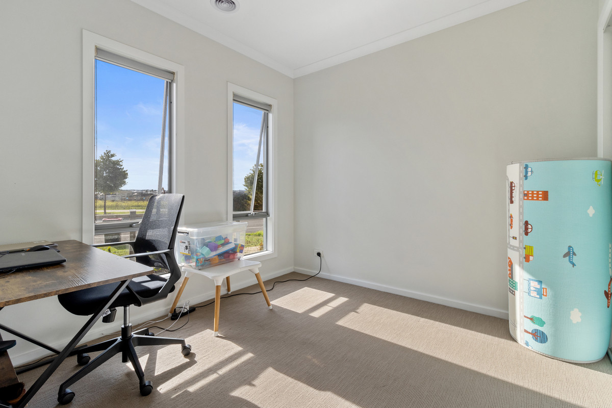 8 Viola Drive, Rockbank VIC 3335, Rockbank - Thumbnail 4