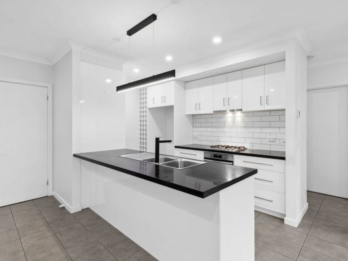 2A Elizabeth Street, ST ALBANS PARK VIC 3219, St Albans Park - Thumbnail 4