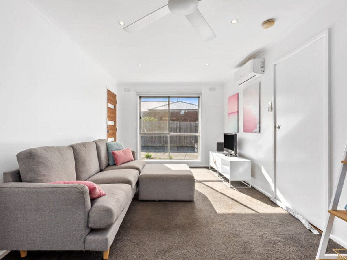 2 / 67 Sladen Street, Hamlyn Heights VIC 3215, Hamlyn Heights - Thumbnail 3