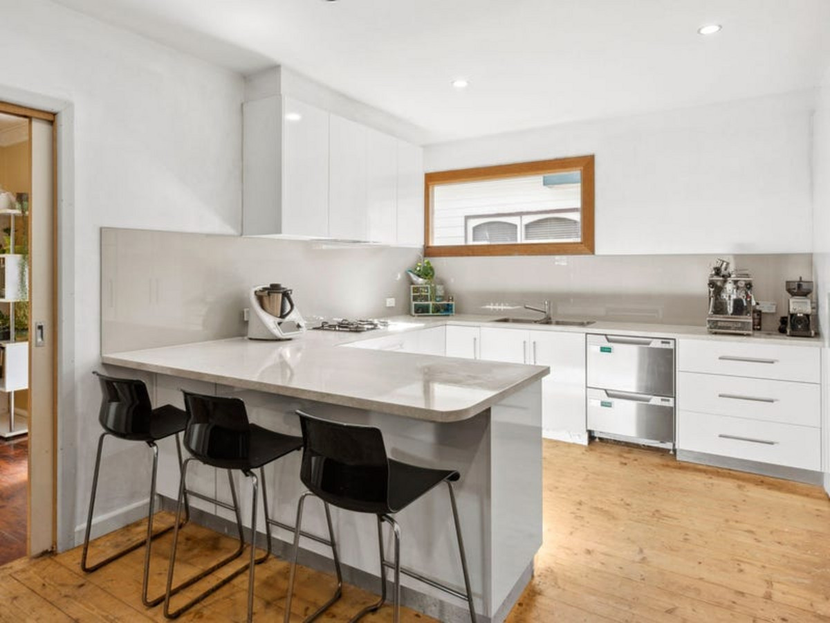 19 Loftus Street, EAST GEELONG VIC 3219, East Geelong - Thumbnail 4