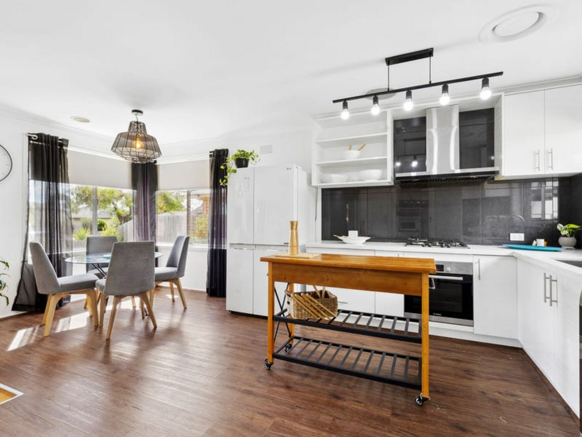 15 Webber Street, BELL POST HILL VIC 3215, Bell Post Hill - Thumbnail 2