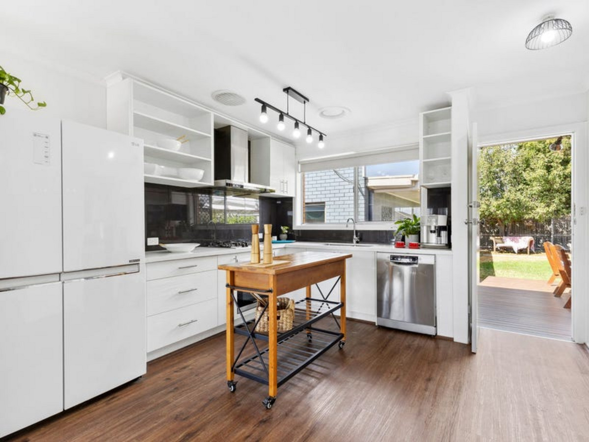 15 Webber Street, BELL POST HILL VIC 3215, Bell Post Hill - Thumbnail 3