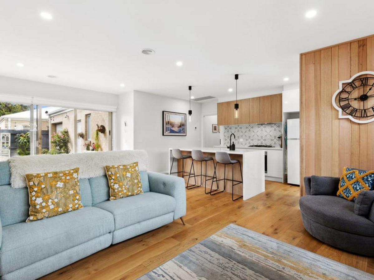 2 / 6 Hazelwood Crescent, LEOPOLD VIC 3224, Leopold - Thumbnail 2
