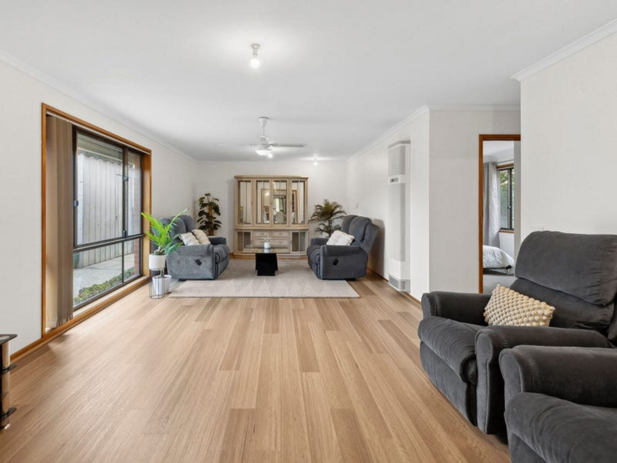 9 Cernan Court, WHITTINGTON VIC 3219, Whittington - Thumbnail 6