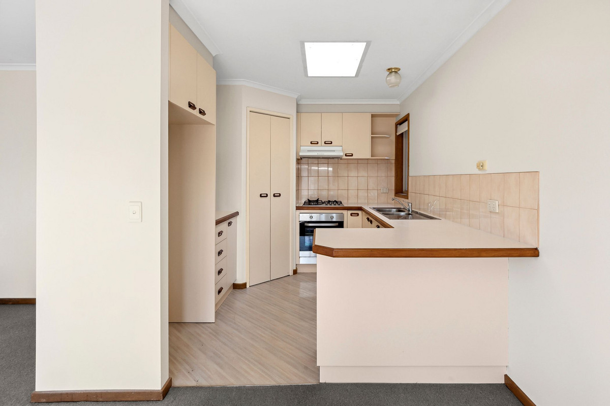 8 / 10 Forest Road North, Lara VIC 3212, Lara - Thumbnail 3