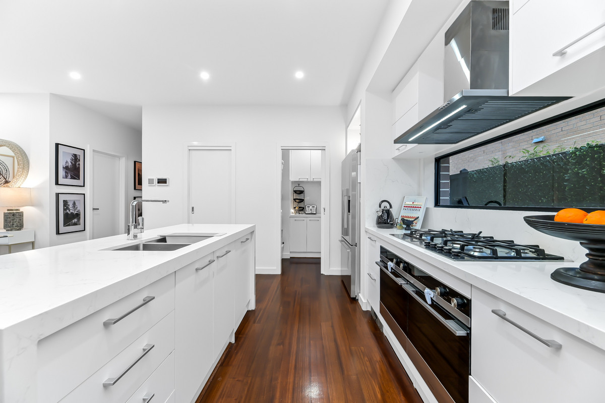 8 Fernlea Street, Clyde North VIC 3978, Clyde North - Thumbnail 6