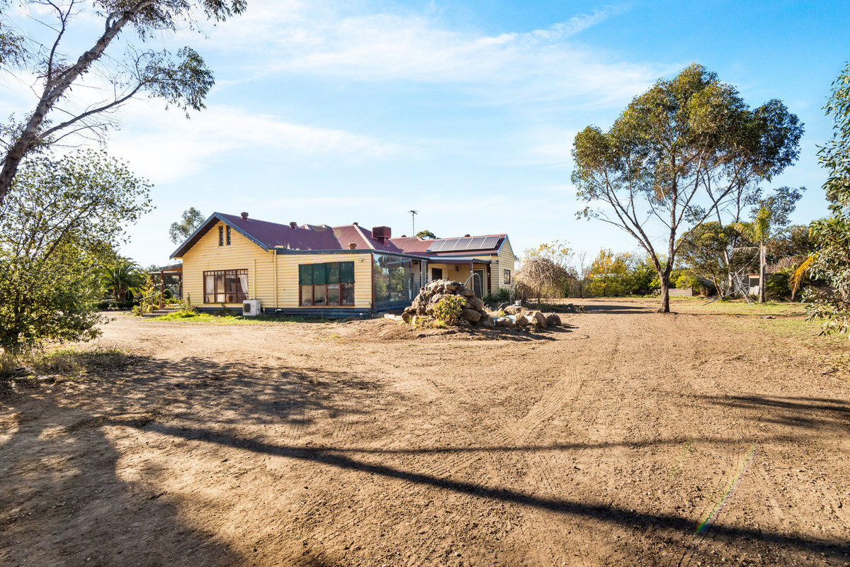112 Lowndes Road, BANNOCKBURN VIC 3331, Bannockburn - Thumbnail 2