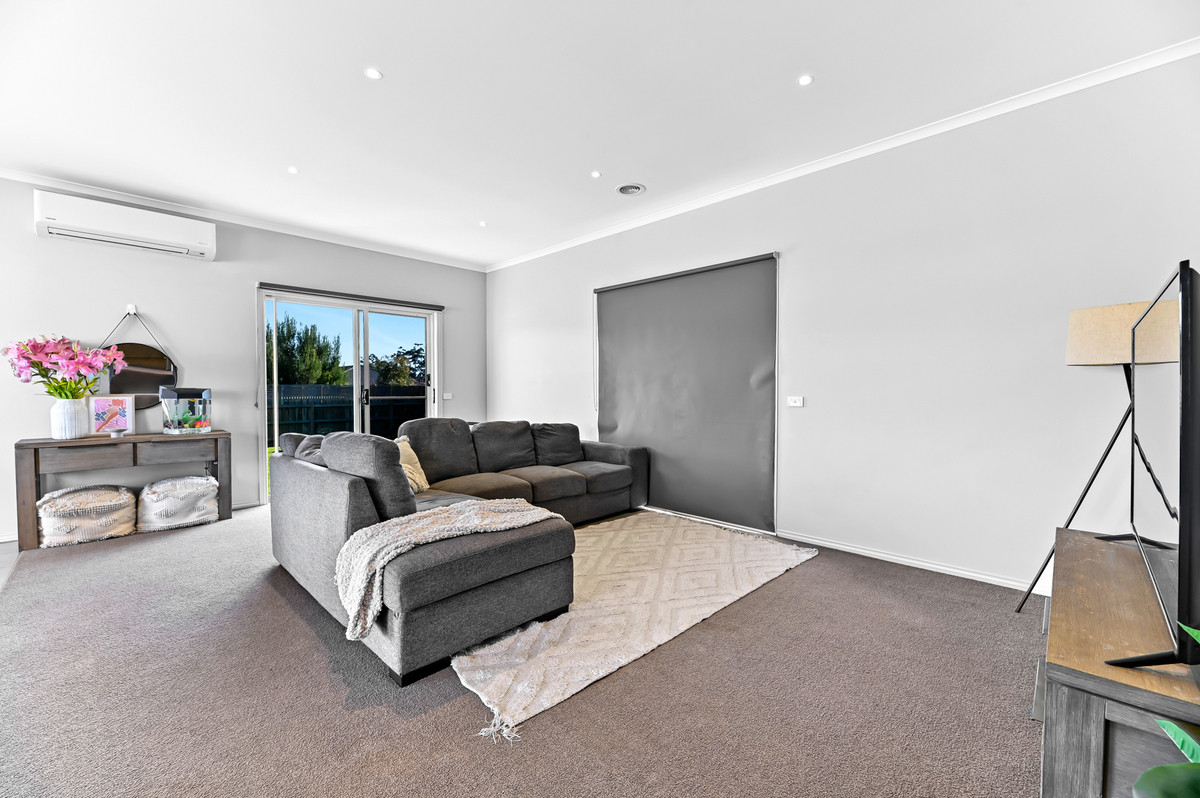 29 Clifford Drive, Drouin VIC 3818, Drouin - Thumbnail 5