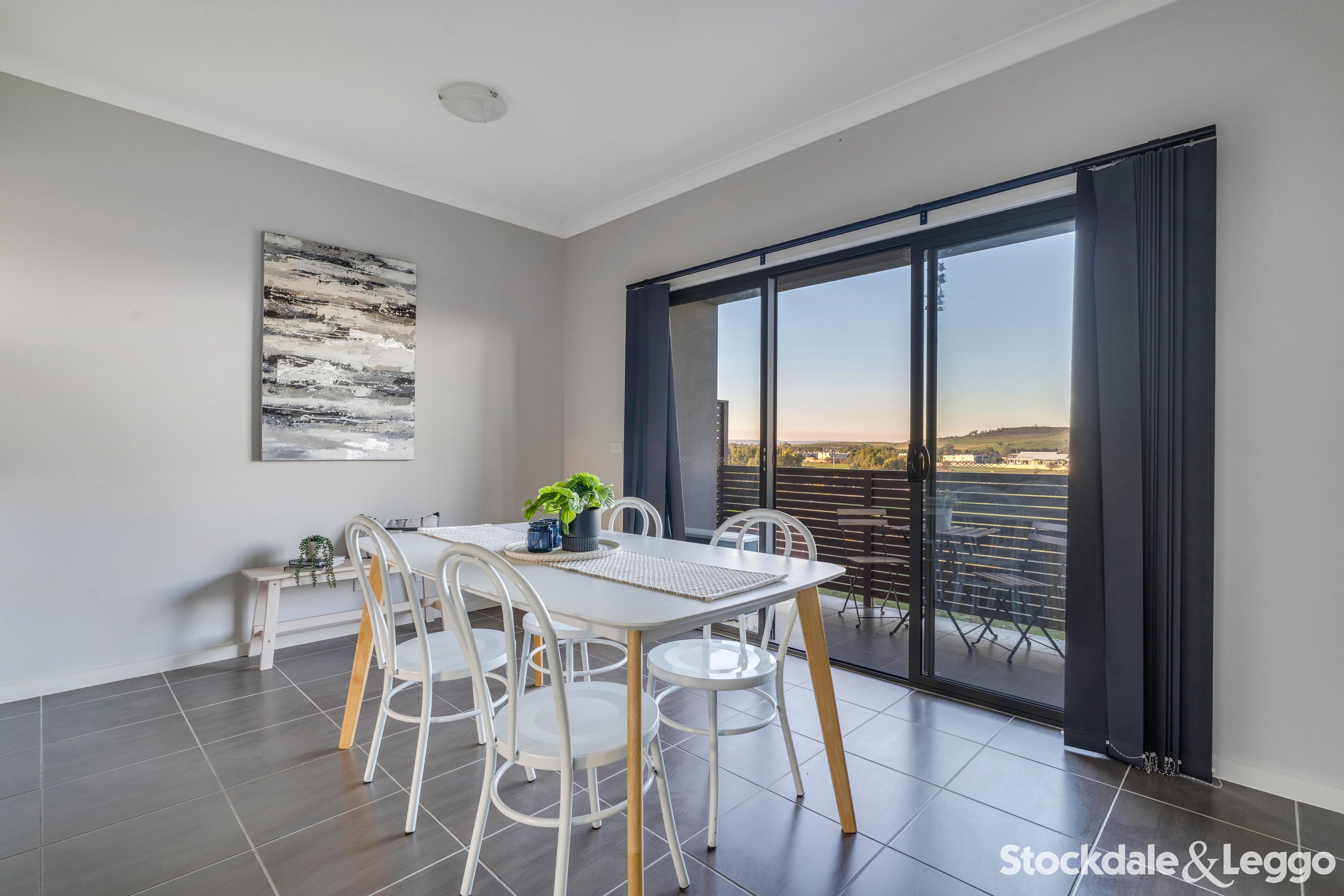 18 Swagman Walk, Wollert VIC, Wollert - Thumbnail 4