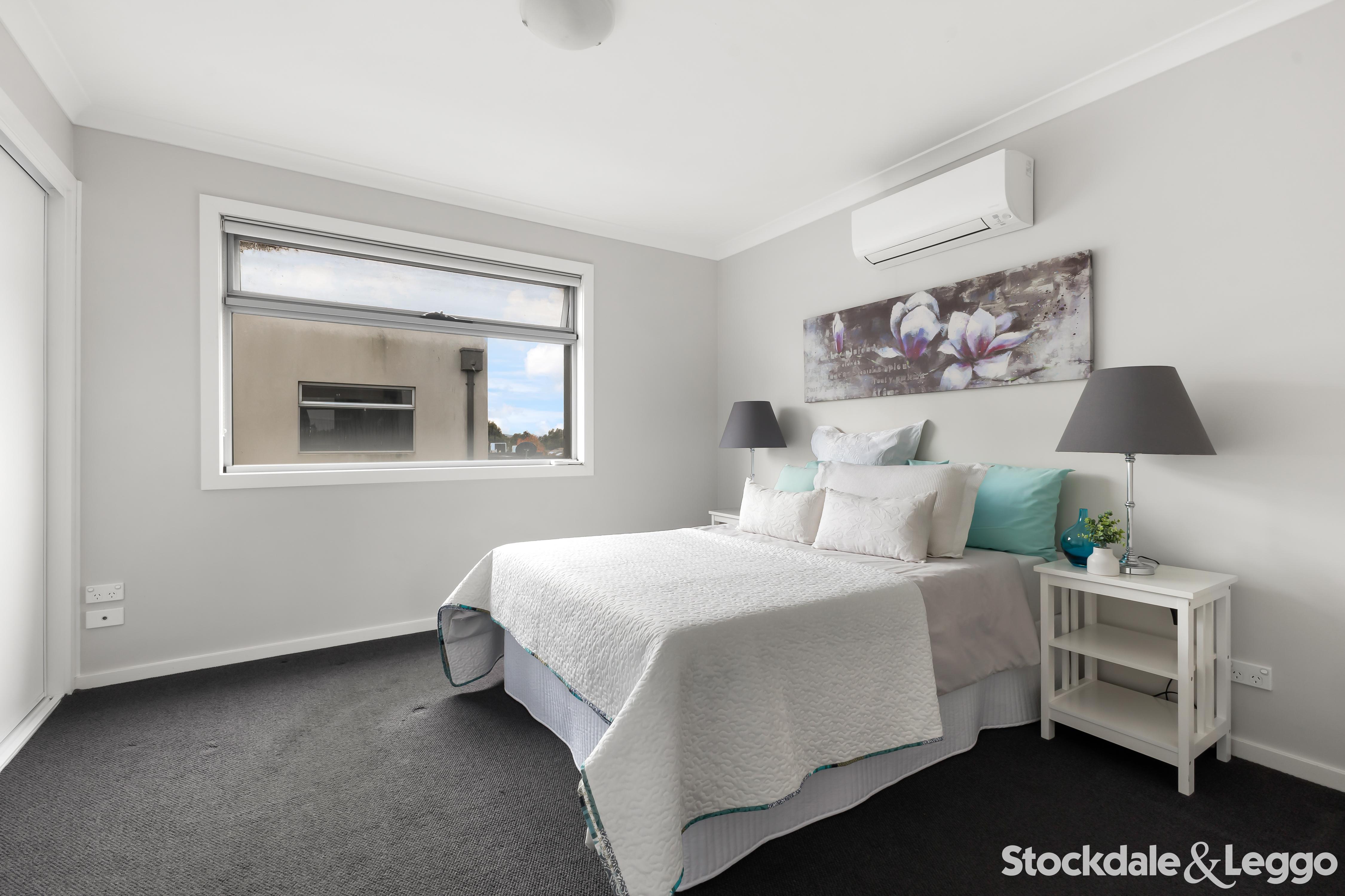 4 Downhelm Road, Cranbourne North VIC, Cranbourne North - Thumbnail 8