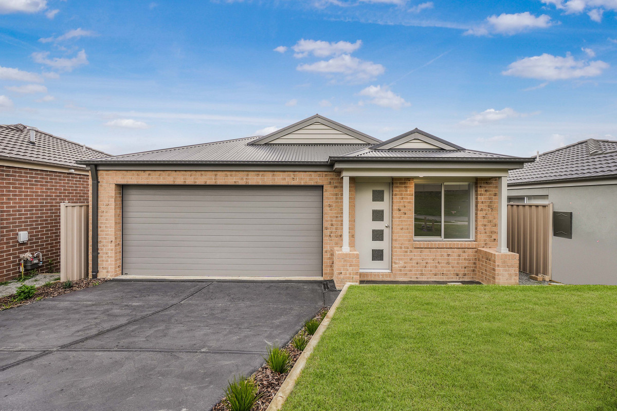 1016 / 40 Sampson Drive, Pakenham VIC 3810 Stockdale & Leggo