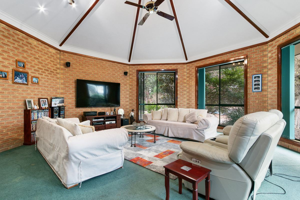 21 Kenneth Court, Hazelwood North VIC 3840, Hazelwood North - Thumbnail 3