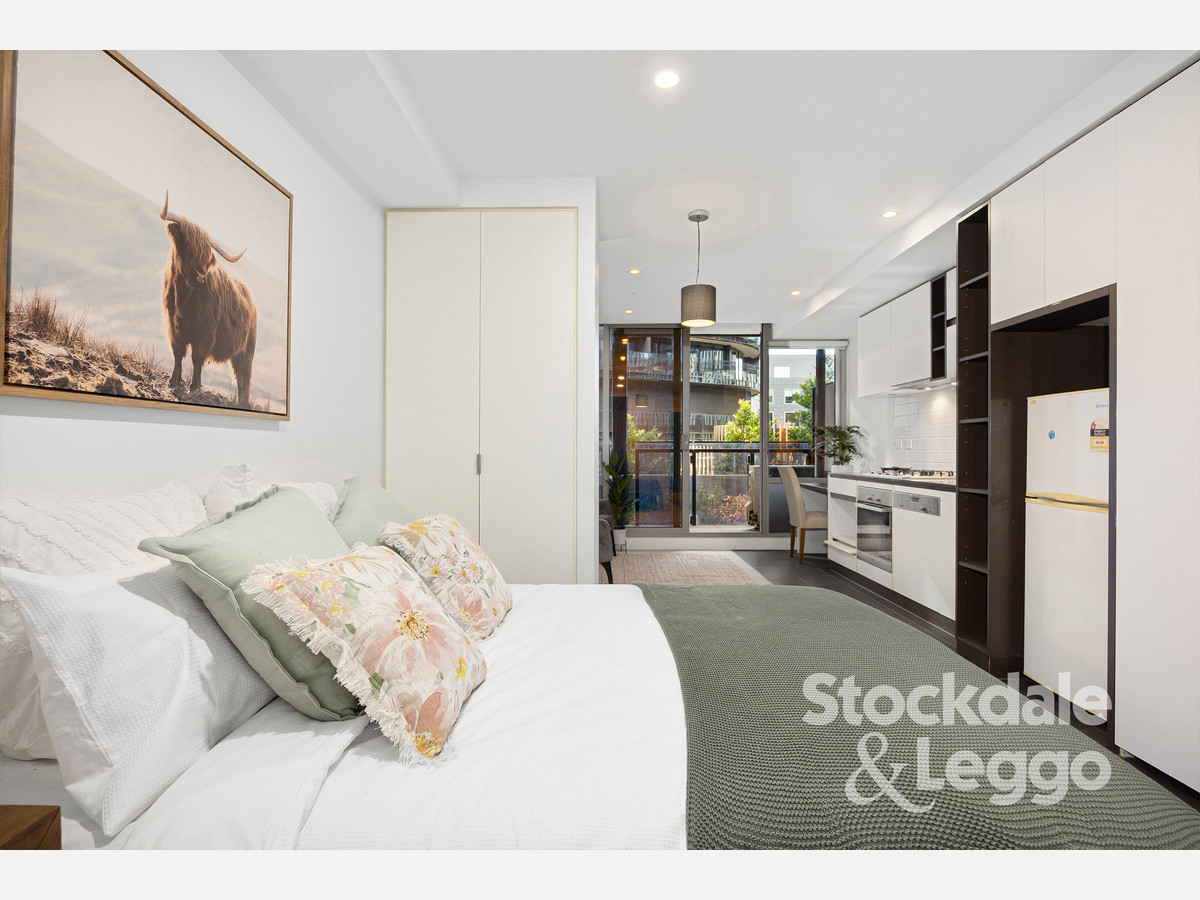 203 / 229 Toorak Road, South Yarra VIC 3141, South Yarra - Thumbnail 3