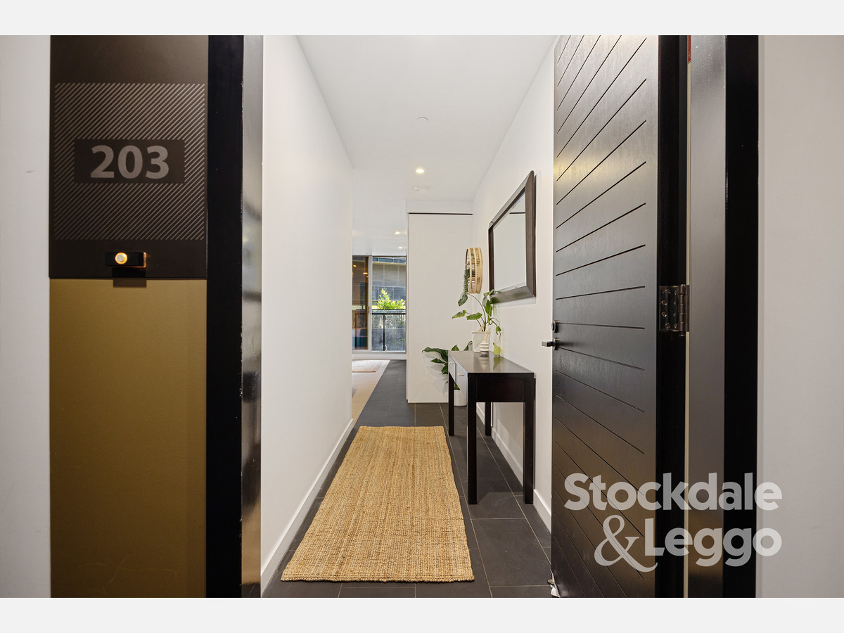 203 / 229 Toorak Road, South Yarra VIC 3141, South Yarra - Thumbnail 7