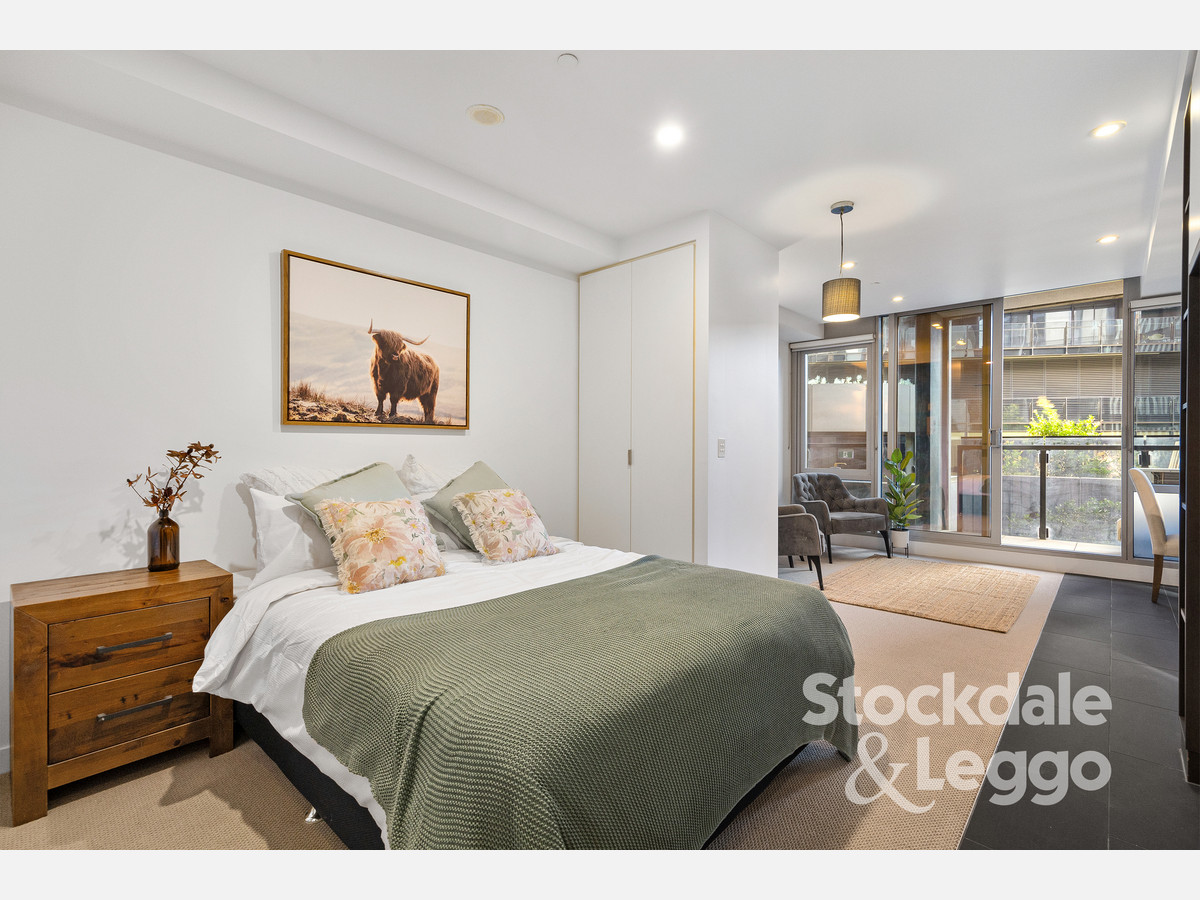 203 / 229 Toorak Road, South Yarra VIC 3141, South Yarra - Thumbnail 4