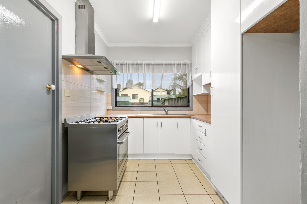 10 Porter Street, Morwell VIC 3840, Morwell - Thumbnail 7