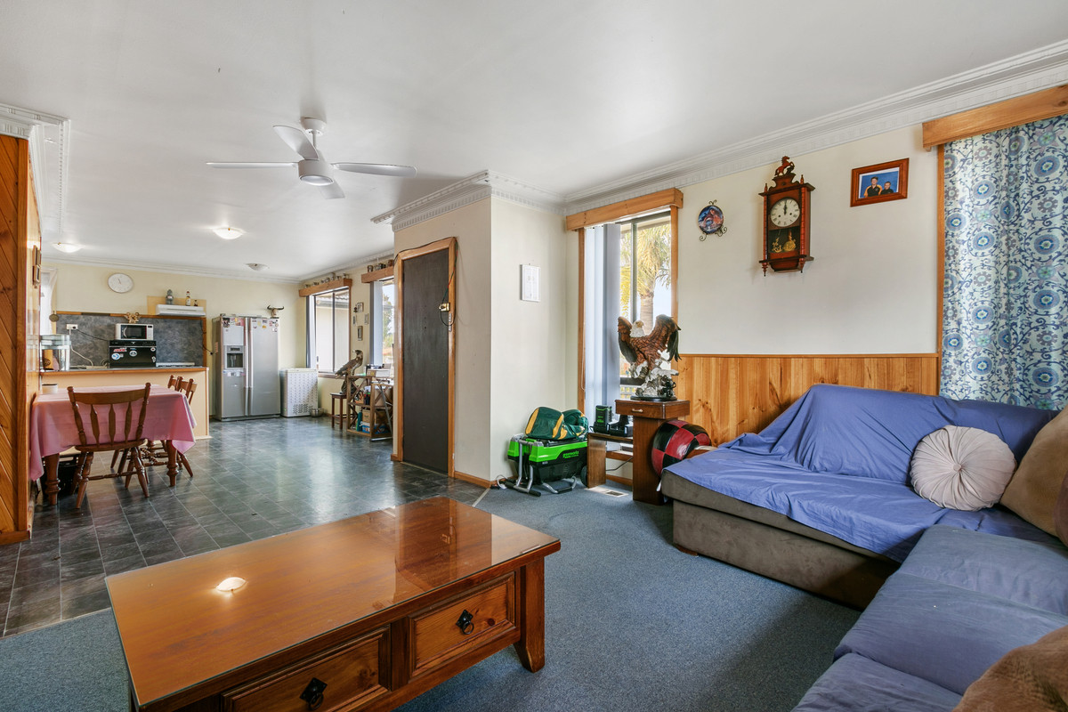 5 Angus Street, MORWELL VIC 3840, Morwell - Thumbnail 4
