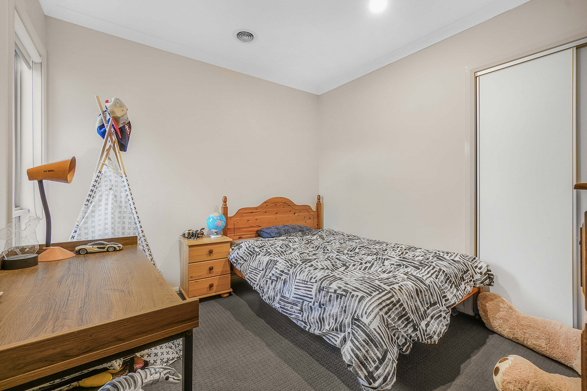 55 Pinnacle Drive, PAKENHAM VIC 3810, Pakenham - Thumbnail 4