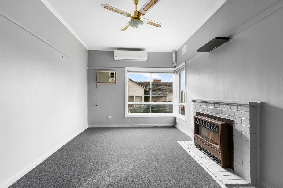 4 Baw Baw Street, Moe VIC 3825, Moe - Thumbnail 3