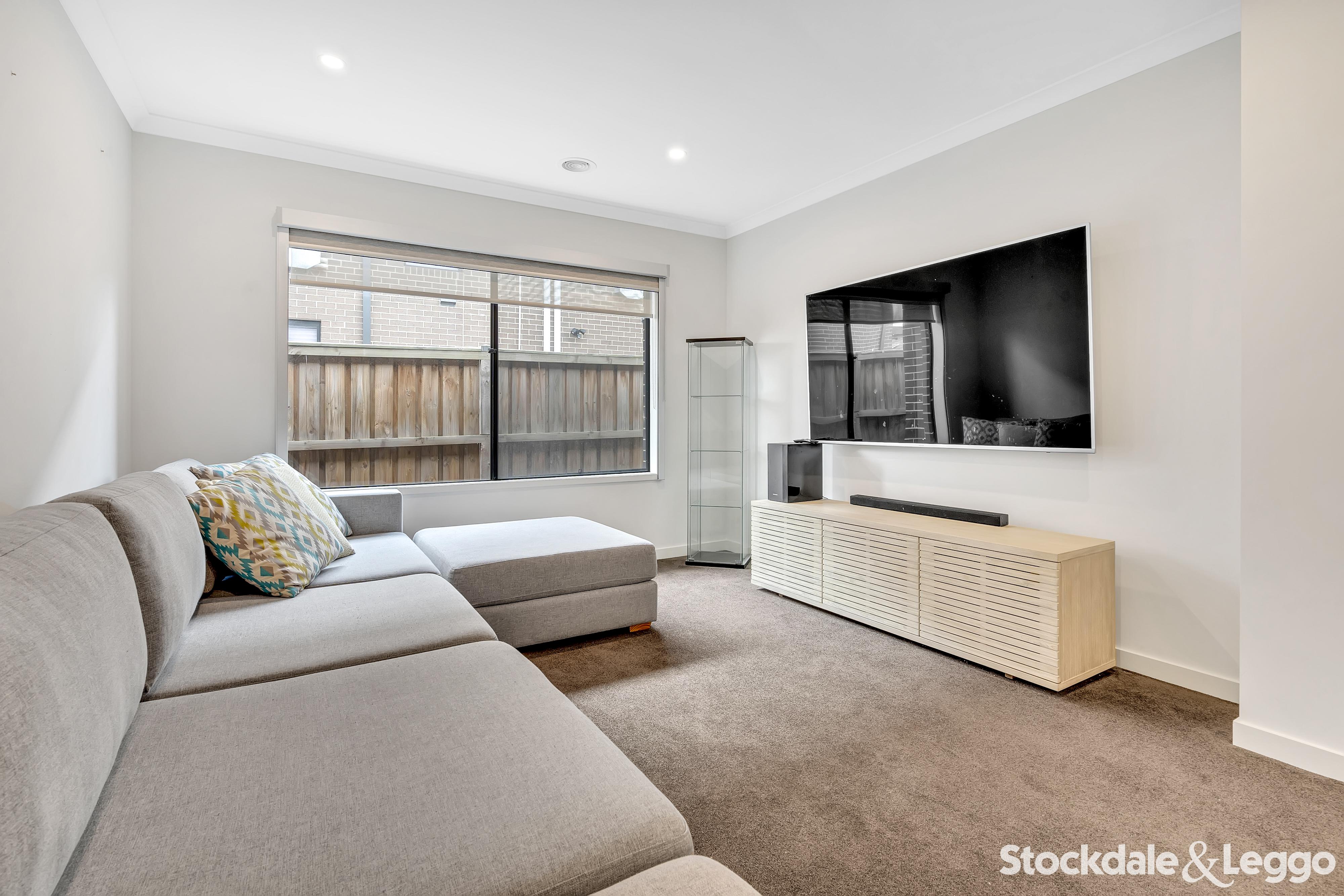 12 Hickory Road, Mickleham VIC, Mickleham - Thumbnail 4