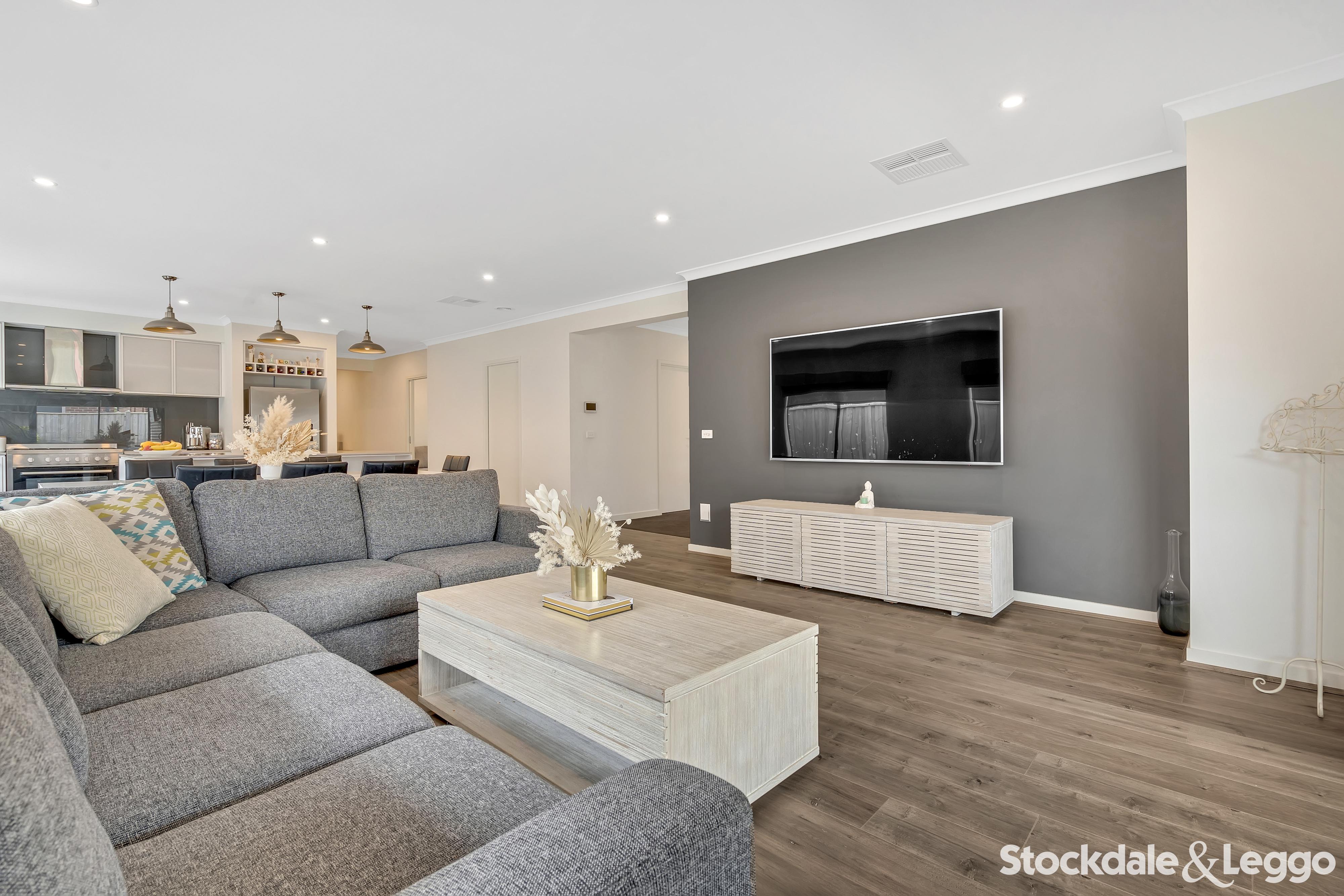 12 Hickory Road, Mickleham VIC, Mickleham - Thumbnail 6