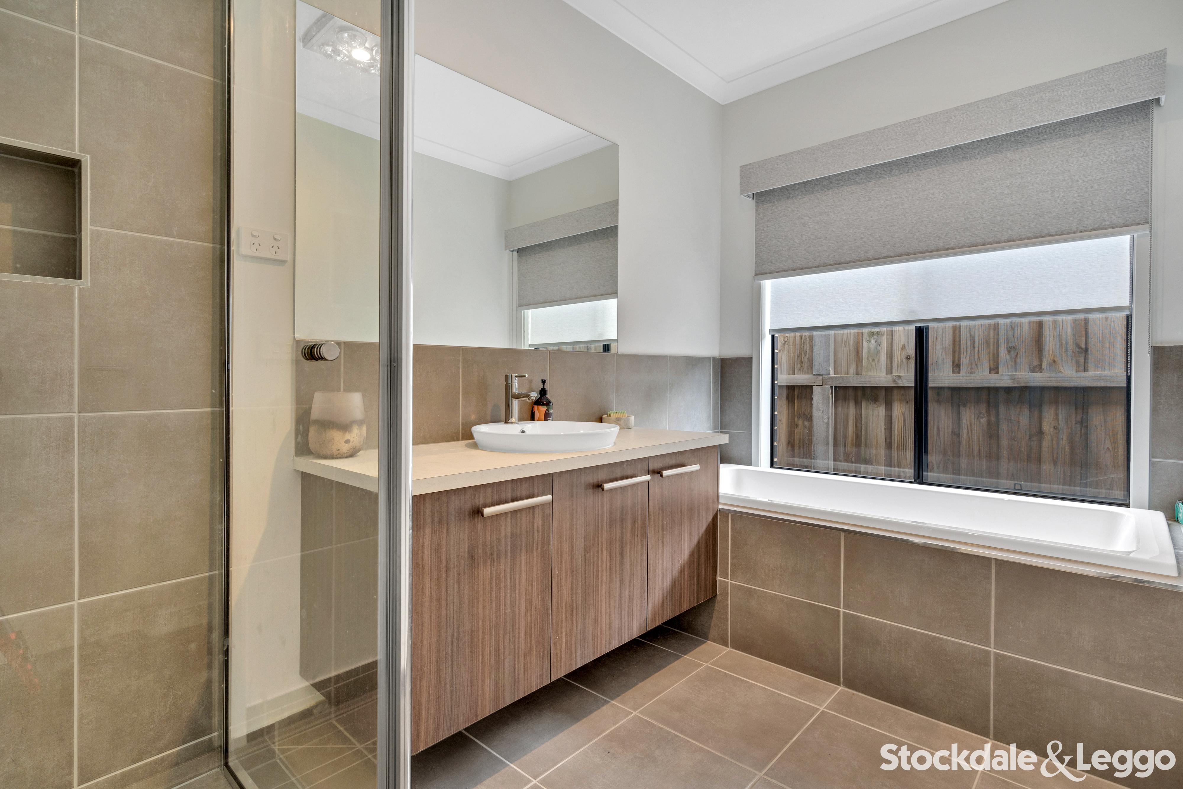 12 Hickory Road, Mickleham VIC, Mickleham - Thumbnail 8