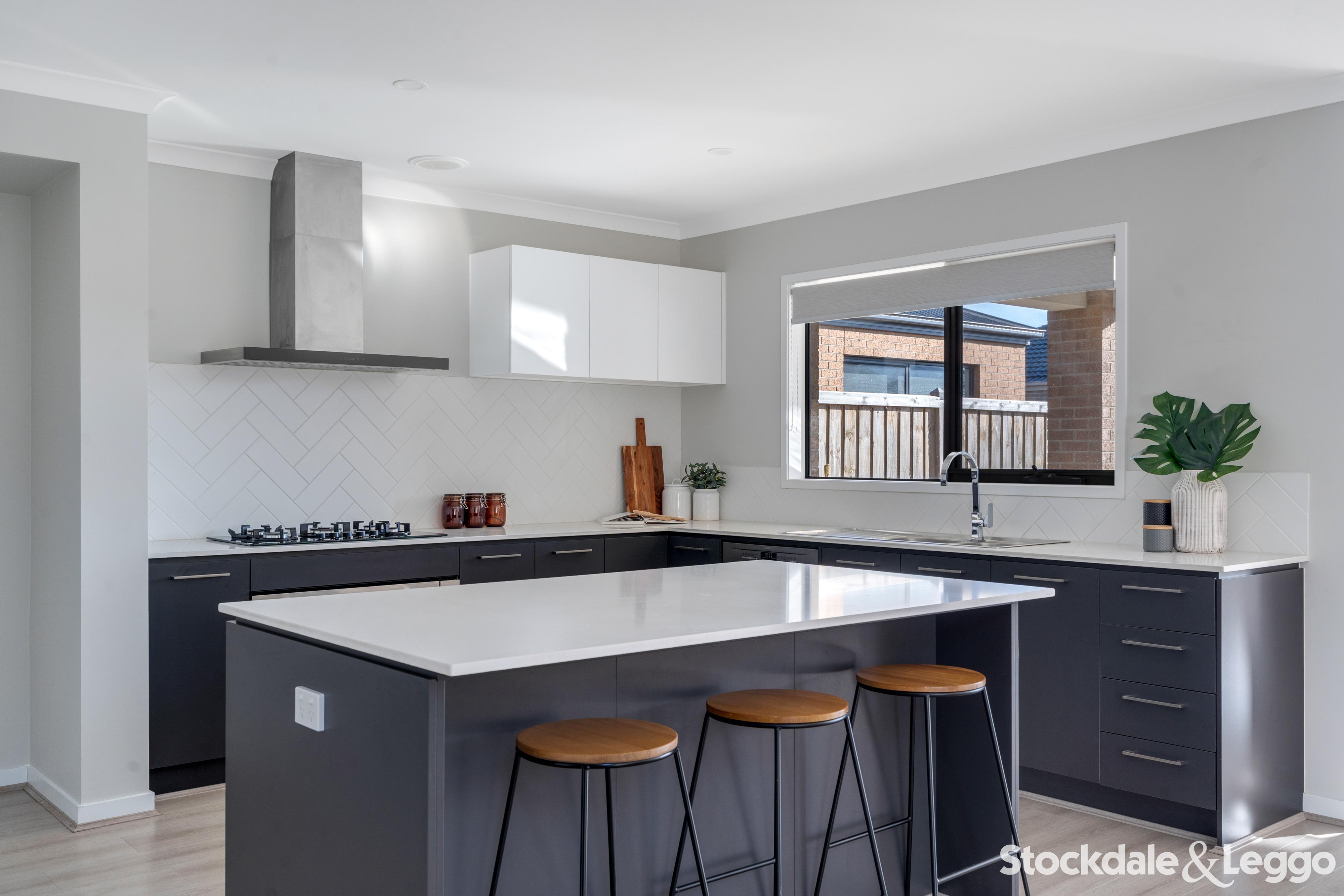 39 Monomeath Drive, Mickleham VIC, Mickleham - Thumbnail 3