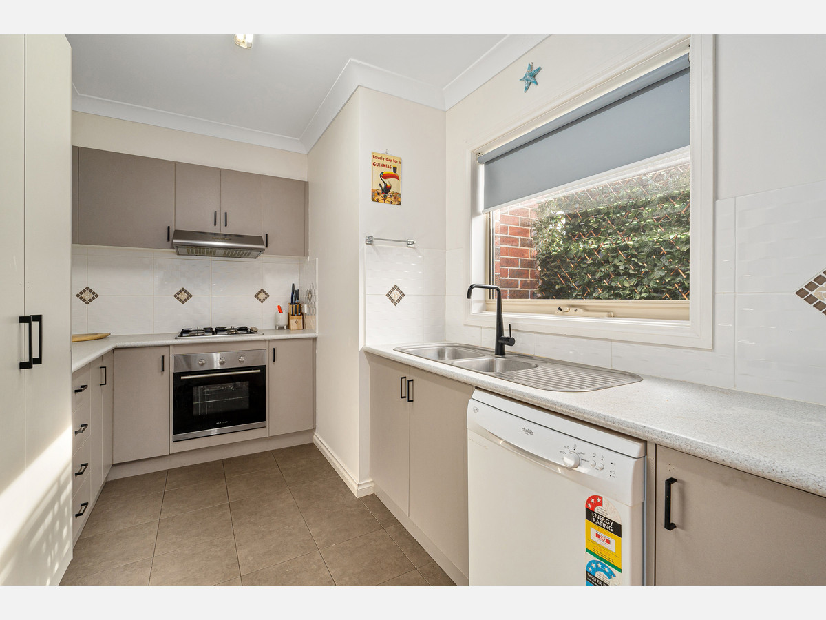 2 / 1 Windella Avenue, Rosebud VIC 3939, Rosebud - Thumbnail 3
