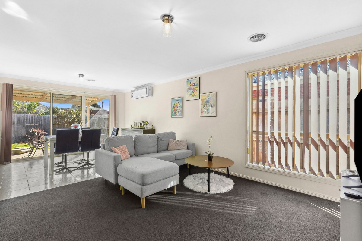 2 / 5 Alvena Court, Bell Park VIC 3215, Bell Park - Thumbnail 3