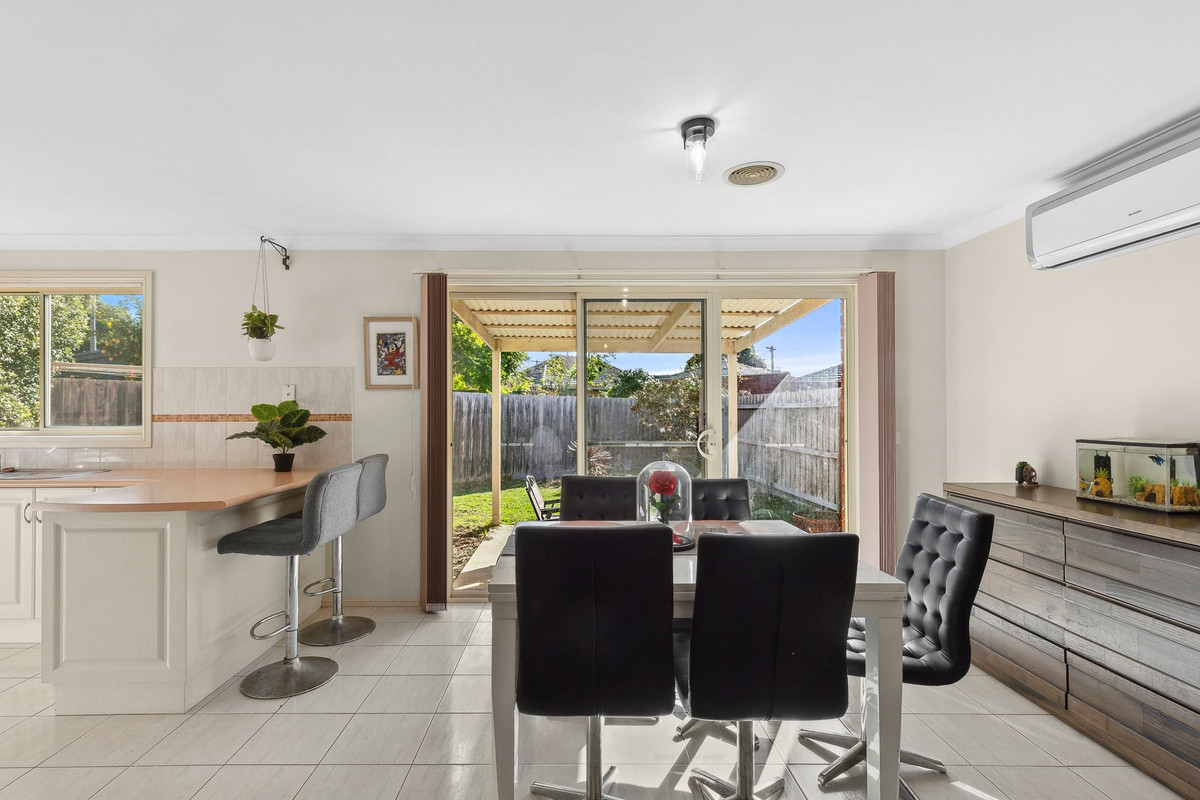 2 / 5 Alvena Court, Bell Park VIC 3215, Bell Park - Thumbnail 4