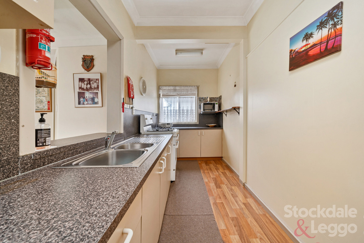 18 William Street, Glenroy VIC 3046, Glenroy - Thumbnail 4