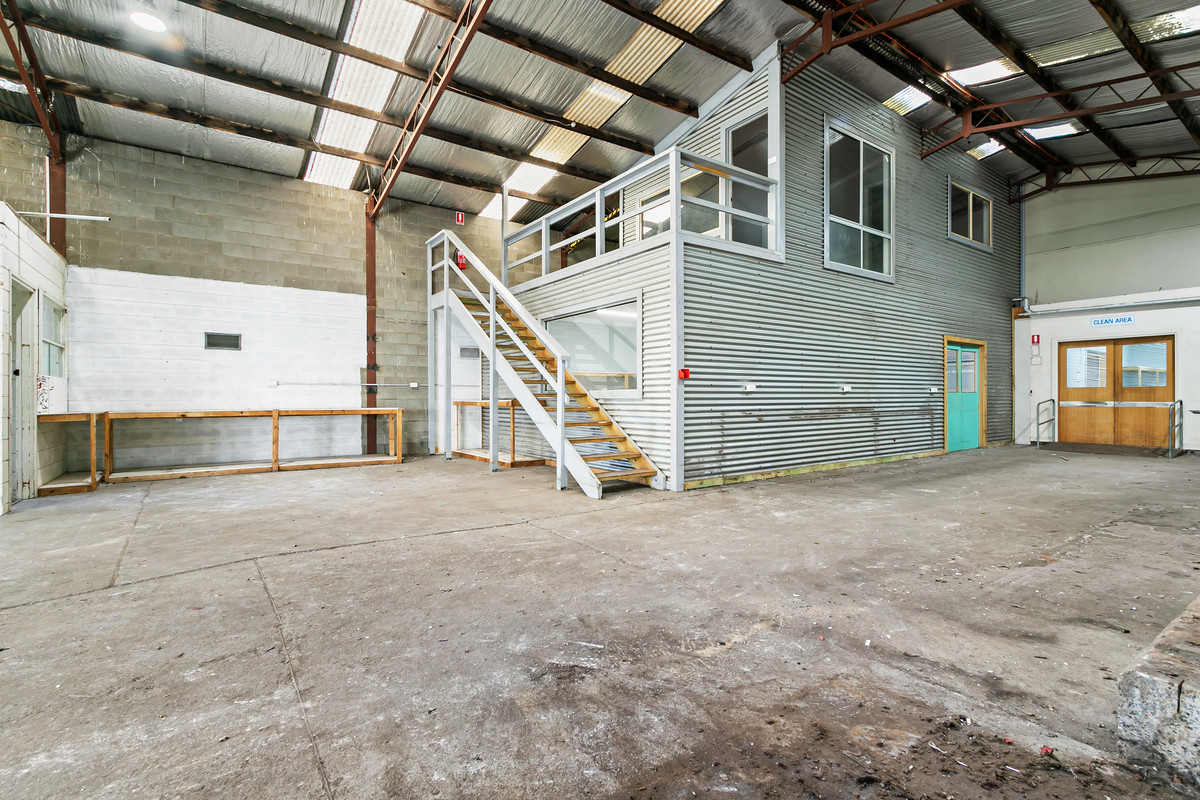 10 Davey Street, Morwell VIC 3840, Morwell - Thumbnail 3