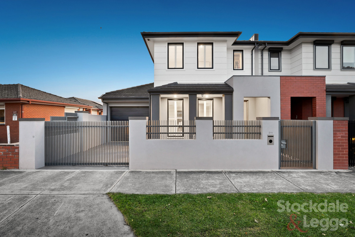 211 Cumberland Road, Pascoe Vale VIC 3044, Pascoe Vale - Thumbnail 2