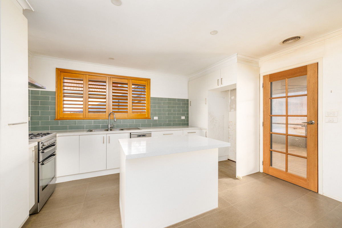 14 Stevens Crescent, MOOROOPNA VIC 3629, Mooroopna - Thumbnail 2
