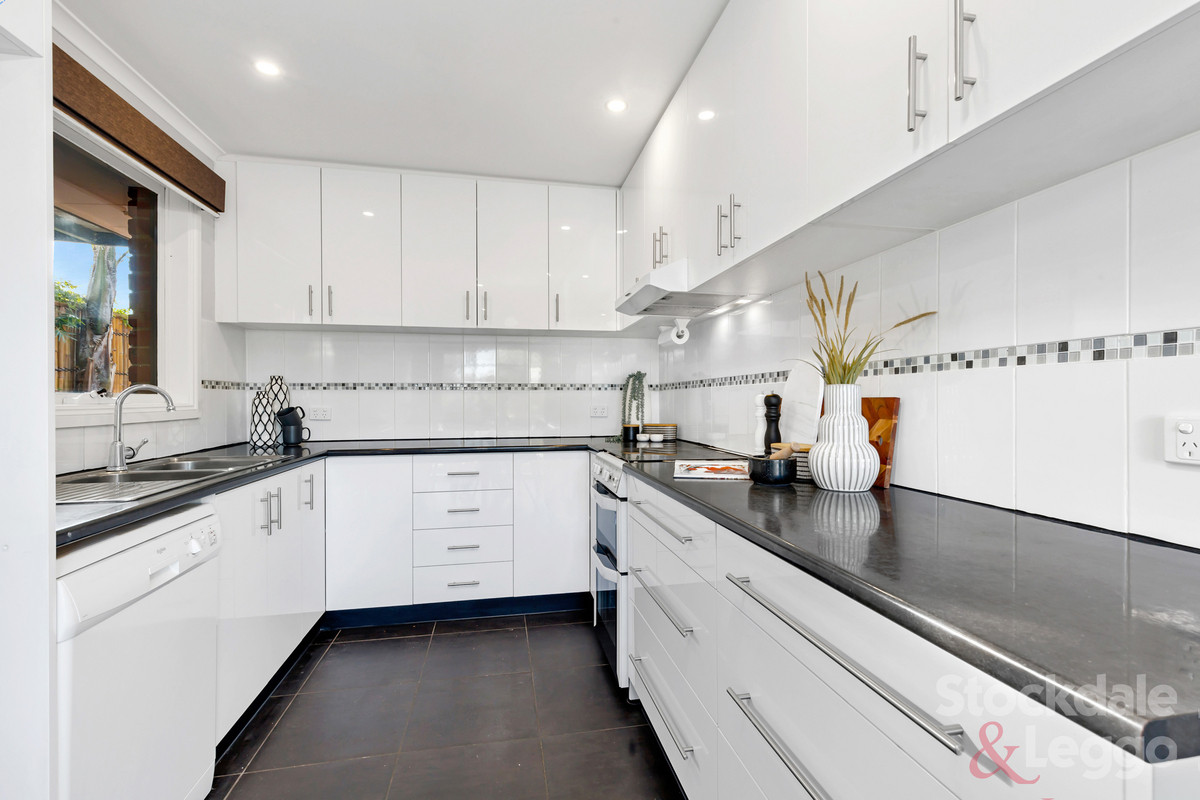 2 / 4 Apsley Street, GLENROY VIC 3046, Glenroy - Thumbnail 4