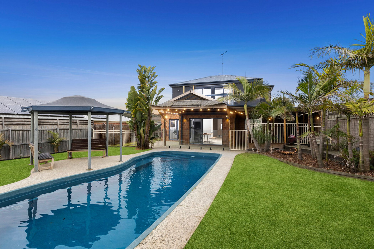 21 Thwaites Close, Highton VIC 3216, Highton - Thumbnail 2