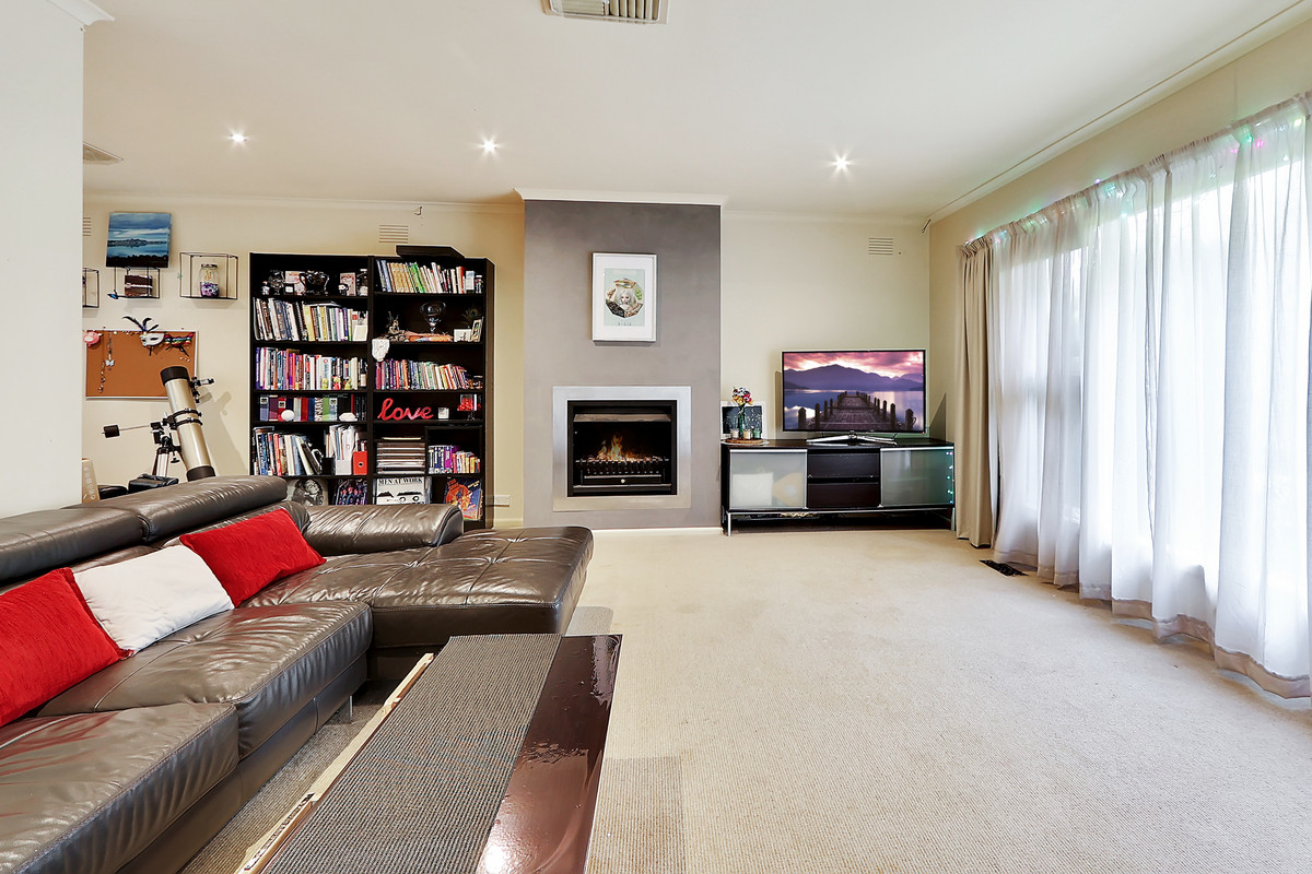 32 Lockwoods Road, Boronia VIC 3155, Boronia - Thumbnail 2