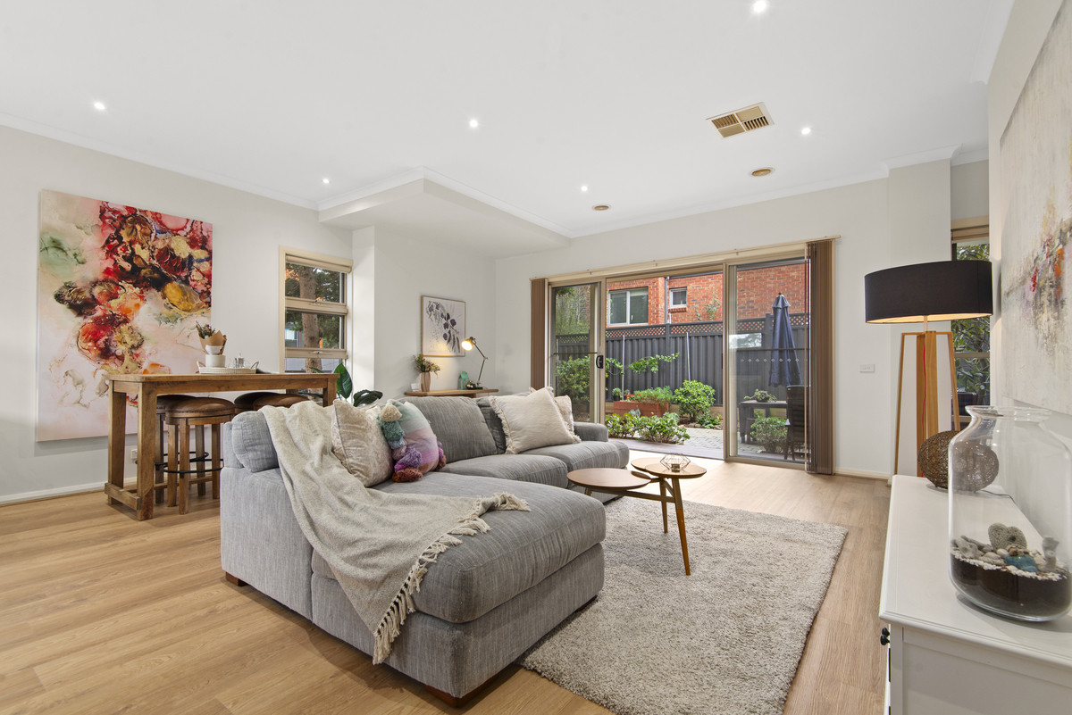 4 / 14 McCubbin Street, Burwood VIC 3125, Burwood - Thumbnail 2
