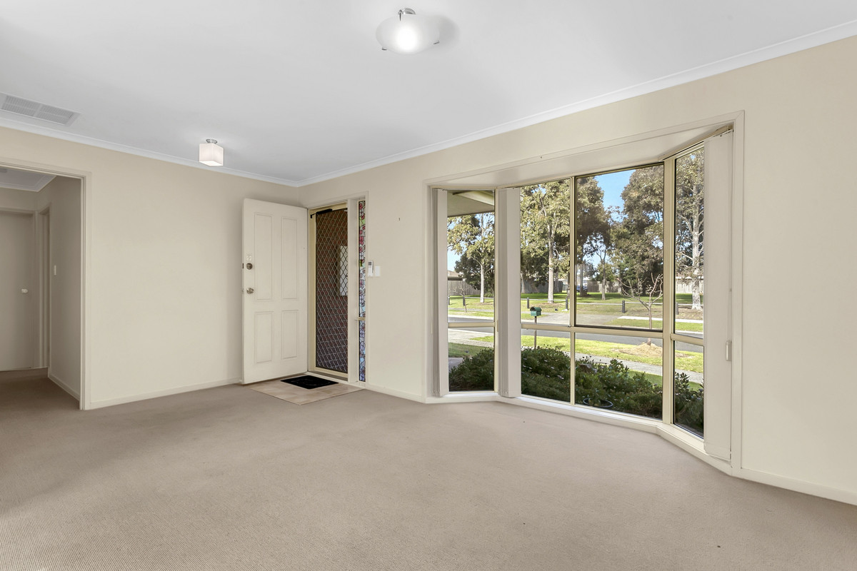 Modern 2‑Bed Home – 1/11 Rachel Drive, Cranbourne North VIC, Cranbourne North - Thumbnail 4