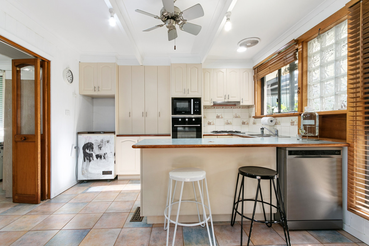 31 Robertson Street, MORWELL VIC 3840, Morwell - Thumbnail 2