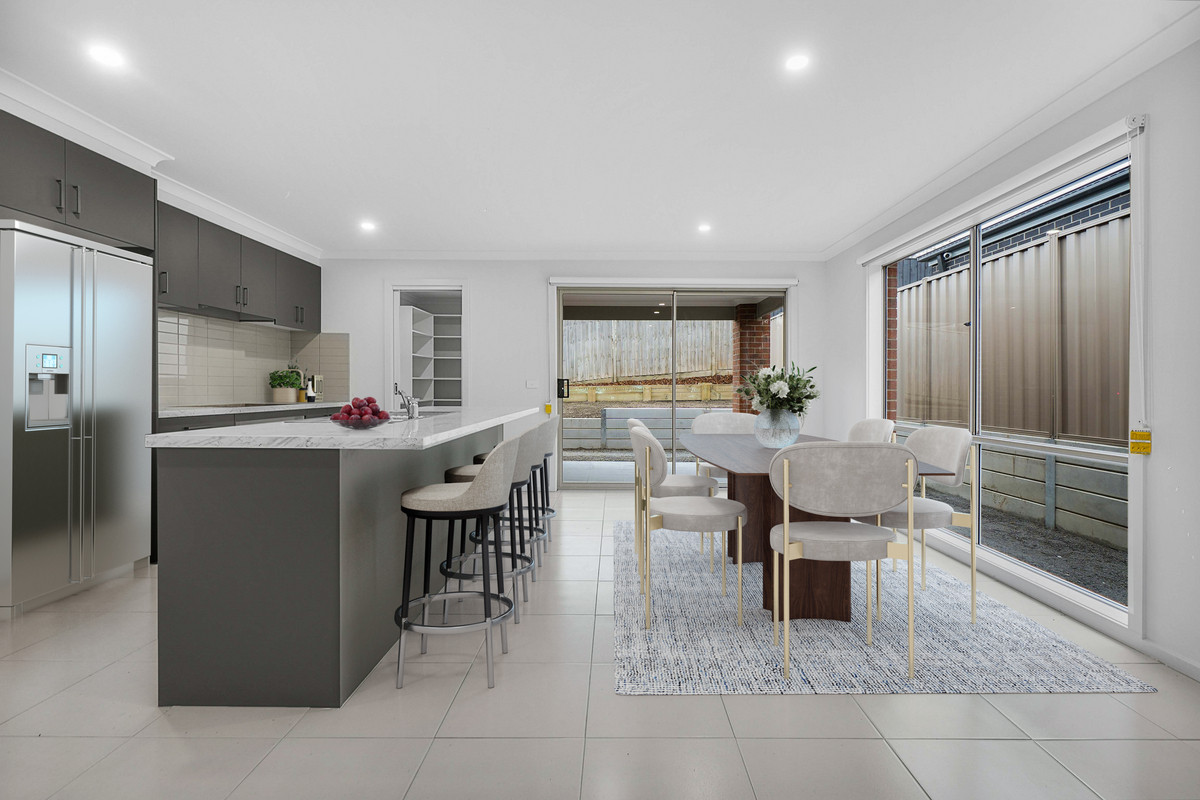 28 Sampson Drive, Pakenham VIC 3810, Pakenham - Thumbnail 2