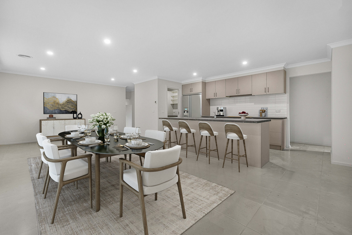 32 Sampson Drive, Pakenham VIC 3810, Pakenham - Thumbnail 2