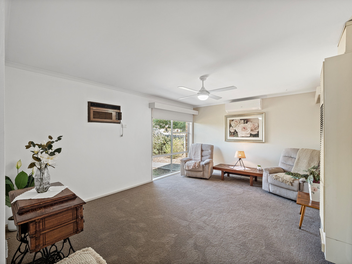 21 Churchill Road, Morwell VIC 3840, Morwell - Thumbnail 2