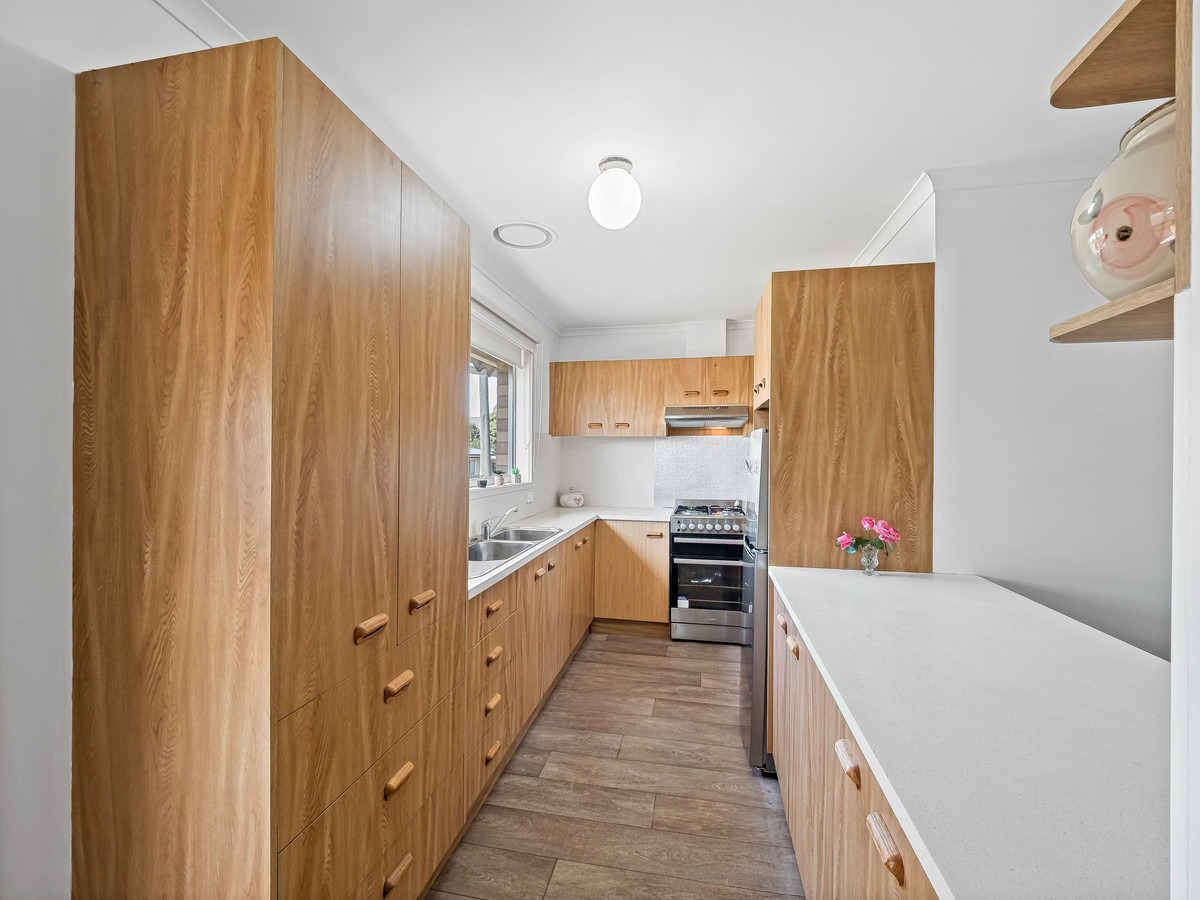 21 Churchill Road, Morwell VIC 3840, Morwell - Thumbnail 3