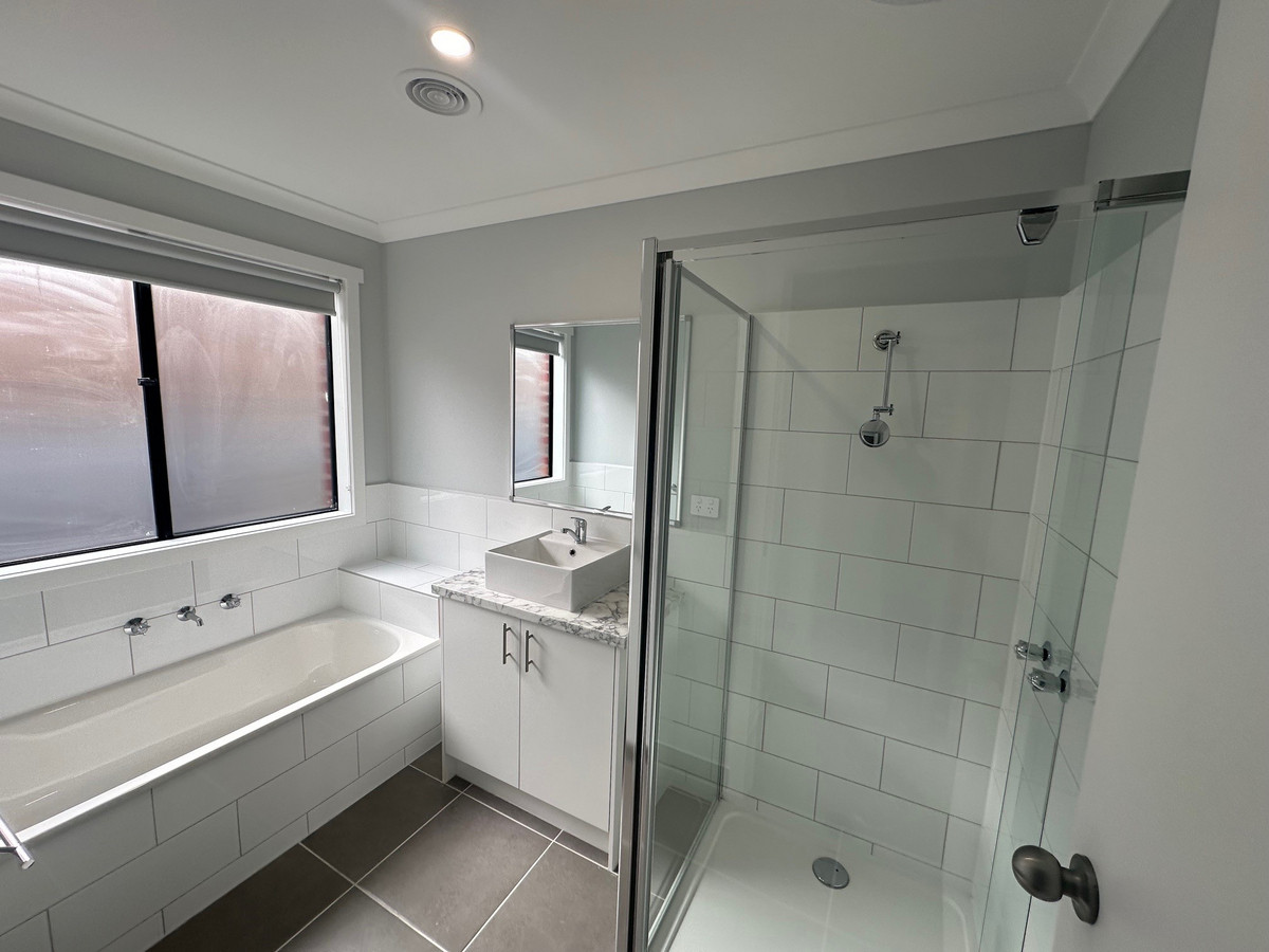 15 Jasmine Street, Bunyip VIC 3815, Bunyip - Thumbnail 7