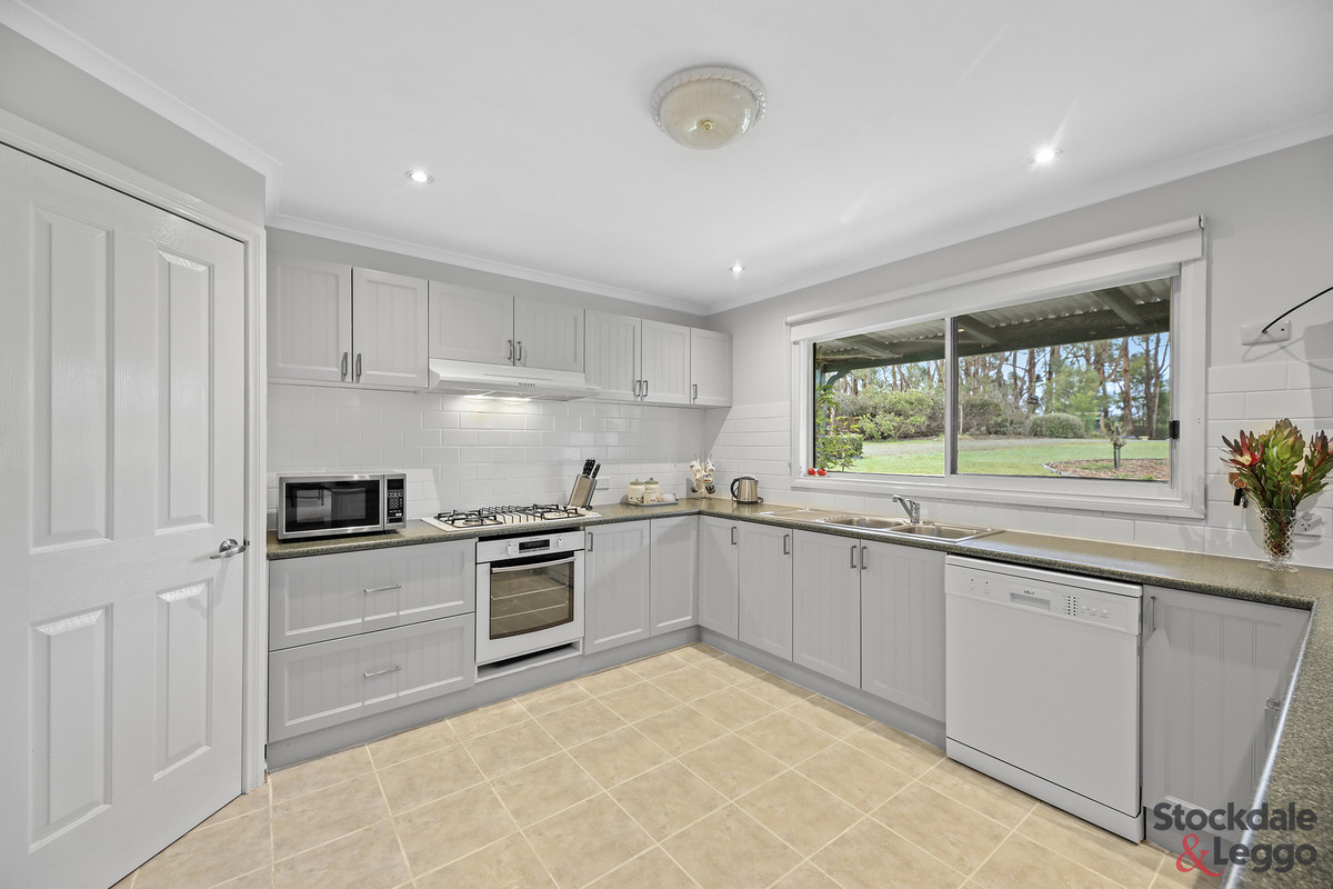 13 Old Thorpdale Road, Mirboo North VIC 3871, Mirboo North - Thumbnail 5
