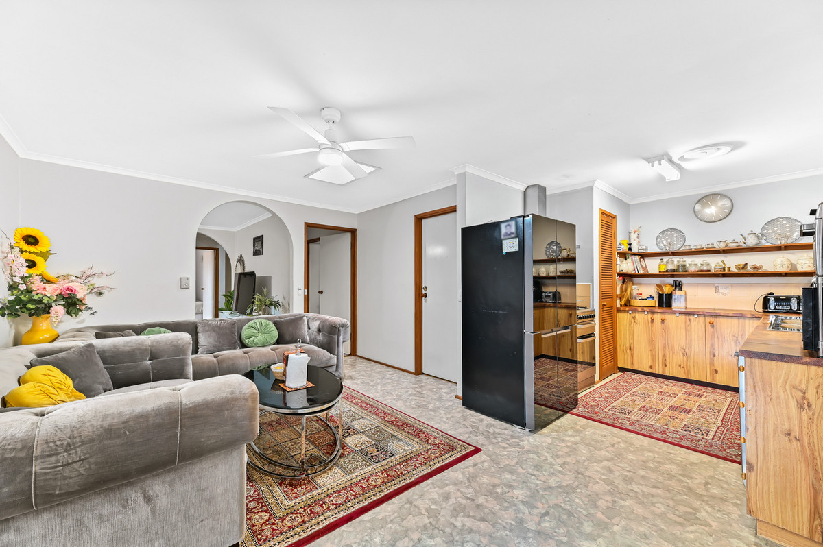 6 Franleigh Drive, NARRE WARREN VIC 3805, Narre Warren - Thumbnail 4